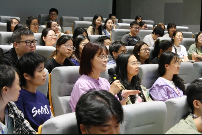 师生对话丨颜老师和SMART博士生举办首场对谈会