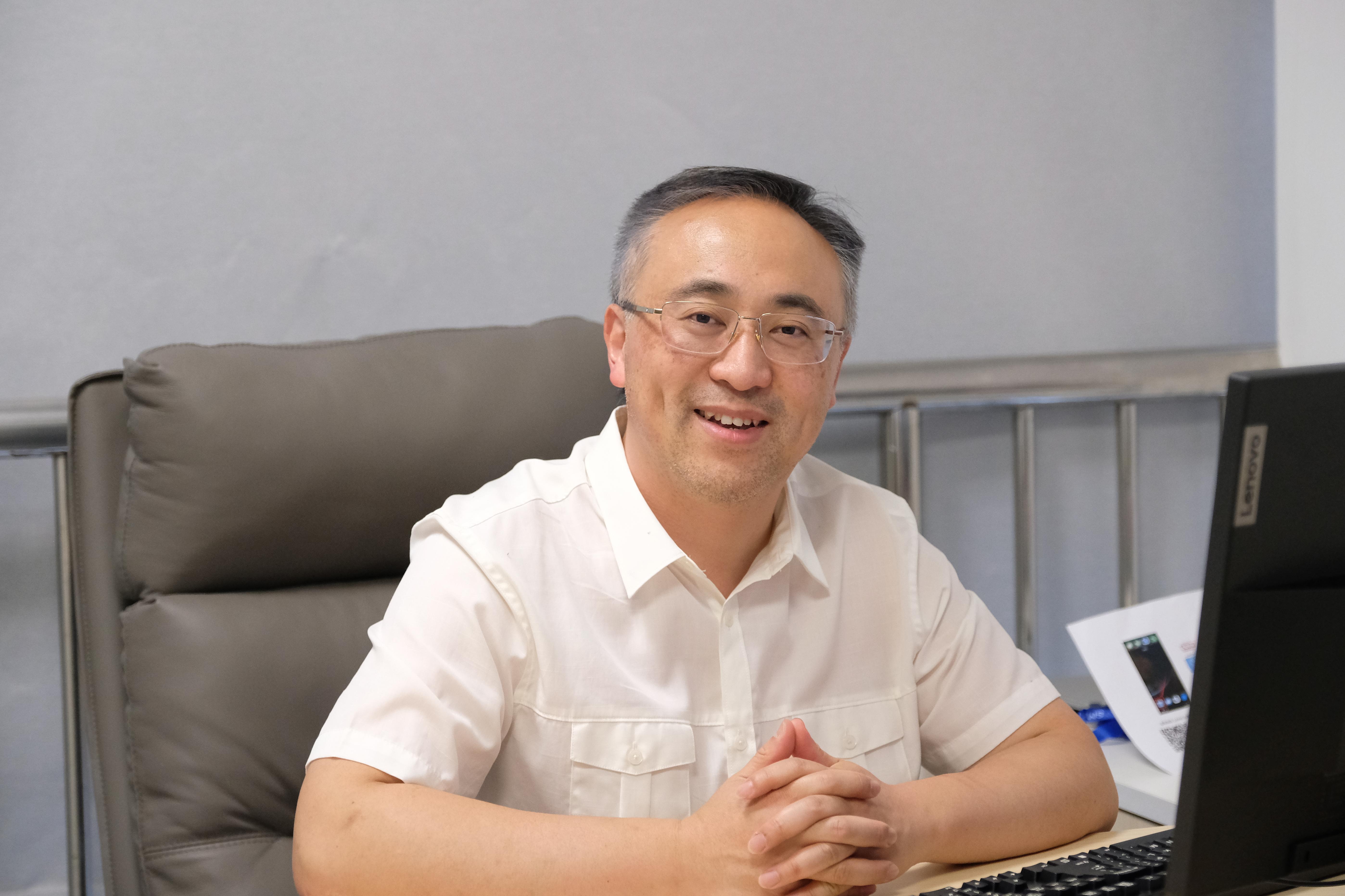 Professor Liang Shan joins the Shenzhen Medical Academy of Research and Translation full-time