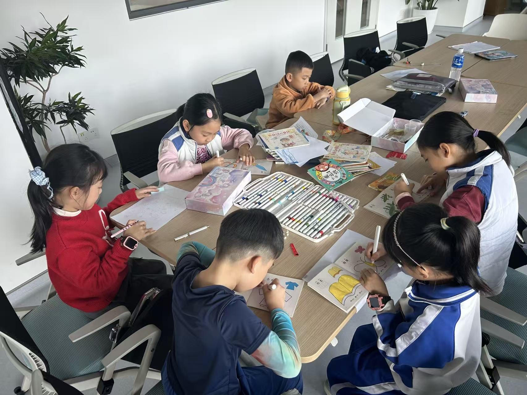 当琥珀遇见豆芽：这个寒假，孩子在深圳医学科学院点燃科学星光